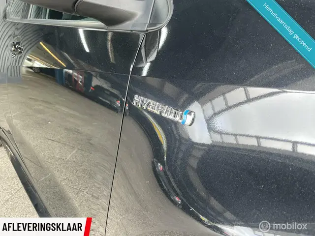 Toyota Yaris 1.5 Hybrid Style 2021 Hybride Benzine 30