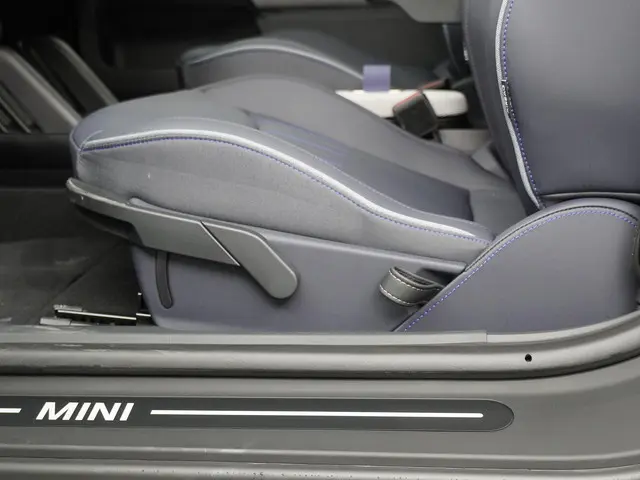 MINI 3-Deurs Cooper E Favoured + M-pakket 2025 Elektrisch 23