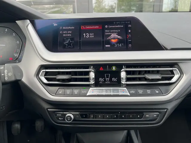 BMW 1 Serie 118i NIEUW MODEL, 140 Pk 2019 Benzine 15