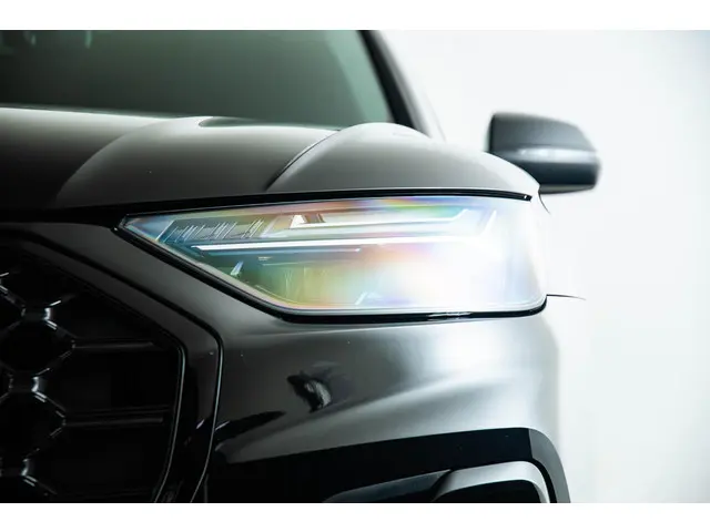 Audi Q5 55 TFSI e S edition 2023 Hybride Benzine 37