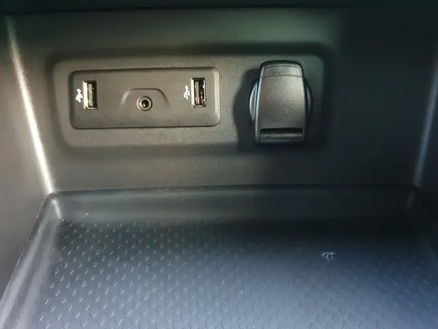 Renault Mégane 1.3 TCe Limited 2020 Benzine 37