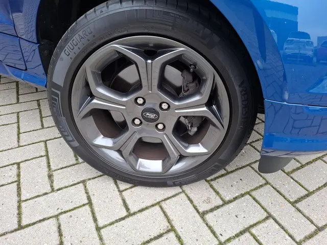 Ford EcoSport 1.0 EcoBoost ST Line 140pk! 2019 Benzine 4