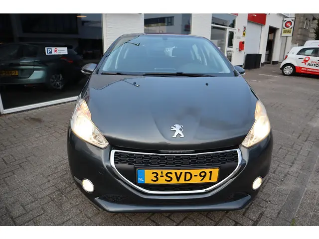 Peugeot 208 1.0 VTi Blue Lease 2013 Benzine 4