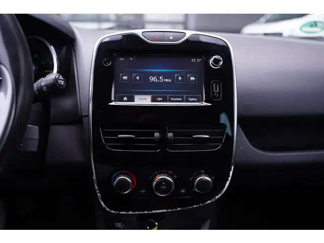 Renault Clio Estate 0.9 TCe Night&Day 2015 Benzine 43