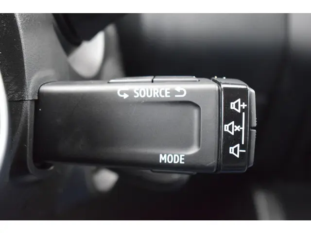 Renault Clio 1.0 TCE Zen 2019 Benzine 27