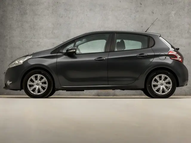 Peugeot 208 1.2 VTi Sport 2013 Benzine 2