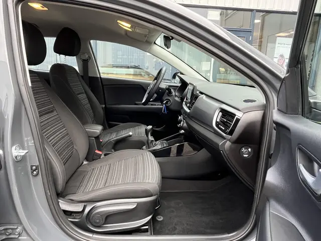 Kia Stonic 1.0 T-GDi MHEV DynamicLine 2021 Benzine 21