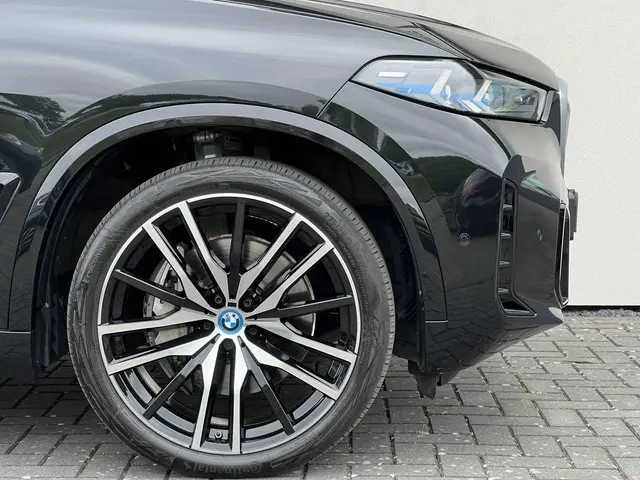 BMW X5 xDrive50e 2024 Hybride Benzine 32