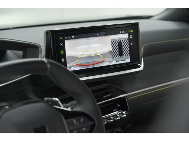 Peugeot 2008 PureTech 130 EAT8 GT 2024 Benzine 18