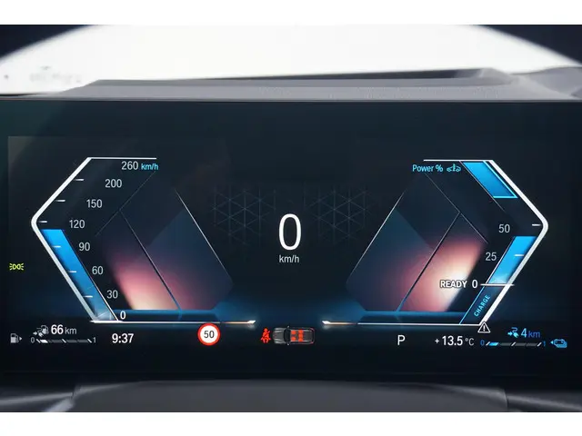 BMW 3 Serie Touring 330e 2022 Hybride Benzine 15