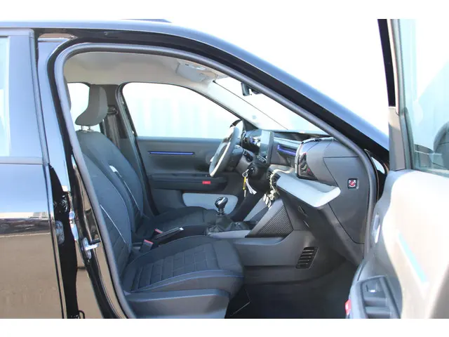 Citroën C3 1.2 Turbo PLUS 2025 Benzine 8