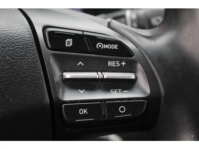 Hyundai Kona 1.0 T-GDI ECC,TREKHAAK,NAVI 2020 Benzine 11
