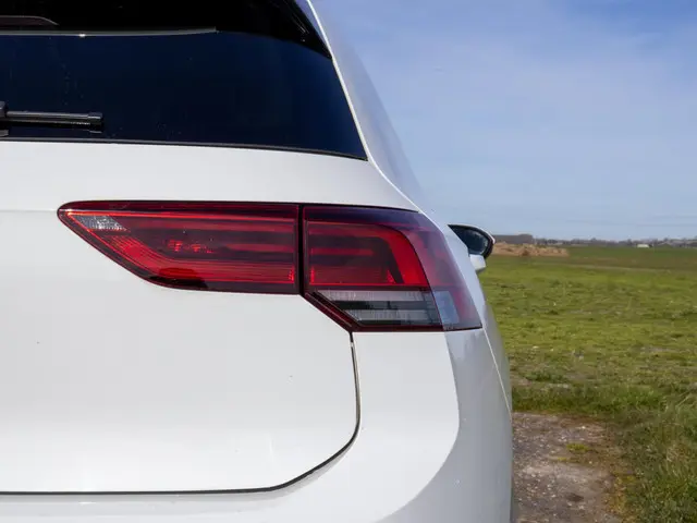 Volkswagen Golf 1.5 TSI Life 2020 Benzine 16