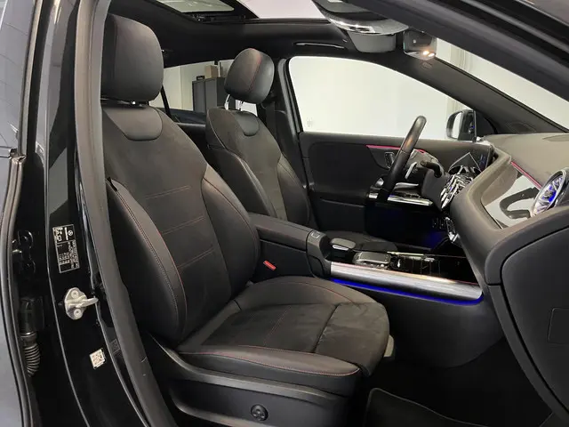 Mercedes-Benz GLA 250 e AMG Line 2020 Hybride Benzine 4
