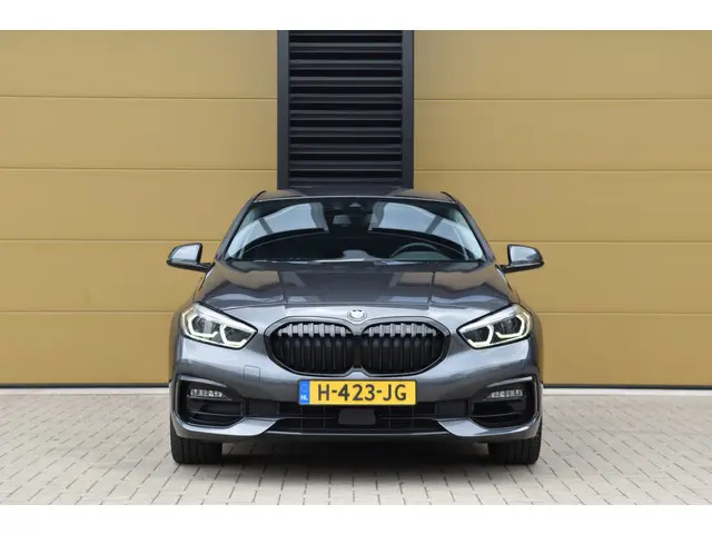 BMW 1 Serie 118i Executive Edition 2020 Benzine 6