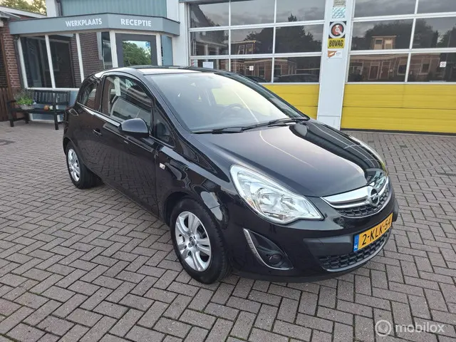 Opel Corsa 1.2-16V Berlin 2013 Benzine