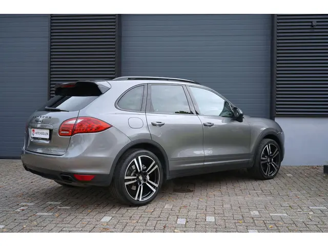 Porsche Cayenne 4.8 S 2014 Benzine 6