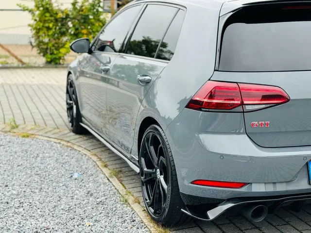 Volkswagen Golf 2.0 TSI GTI TCR 2019 Benzine 10