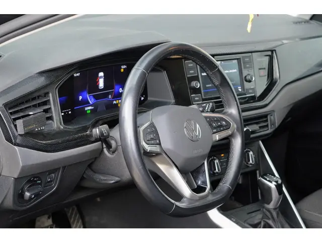 Volkswagen Polo 1.0 TSI Life 2022 Benzine 18