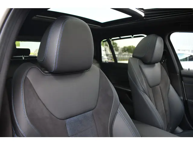 BMW 3 Serie Touring 330e M-Sport 2023 Hybride Benzine 55