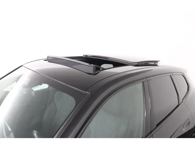 BMW iX1 xDrive30 Launch Edition 67 kWh 2023 Elektrisch 34