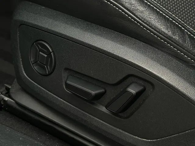 Audi Q3 45 TFSI e S edition 2023 Hybride Benzine 21