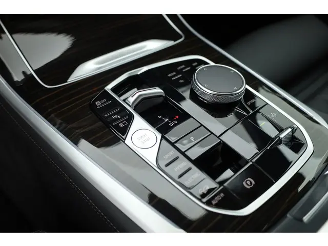 BMW X5 xDrive50e M Sport 2023 Hybride Benzine 6