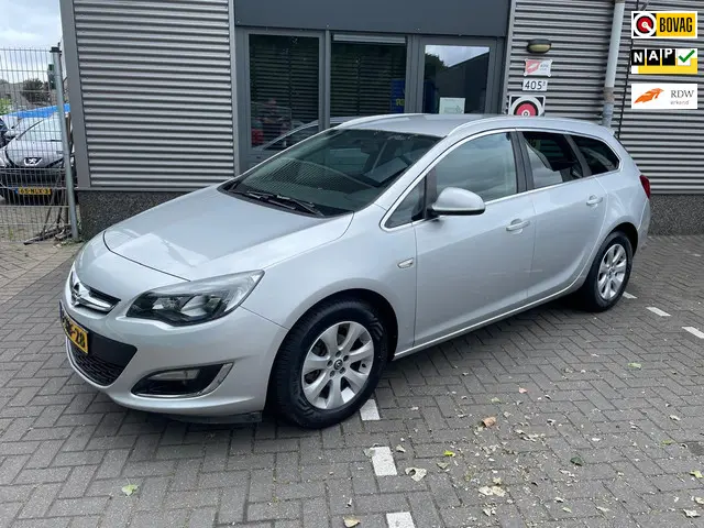 Opel Astra Sports Tourer 1.4 Turbo Business + 2013 Benzine