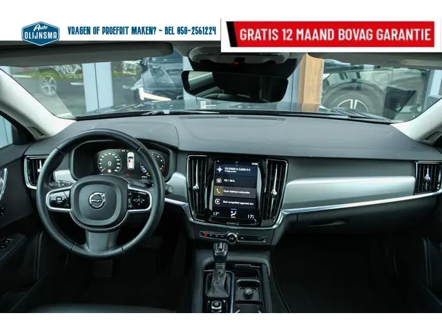 Volvo V90 2