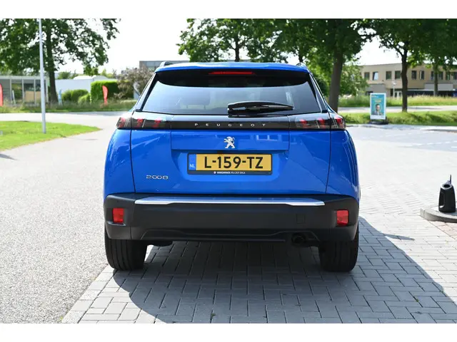 Peugeot 2008 1.2 PureTech Allure Pack 2021 Benzine 6