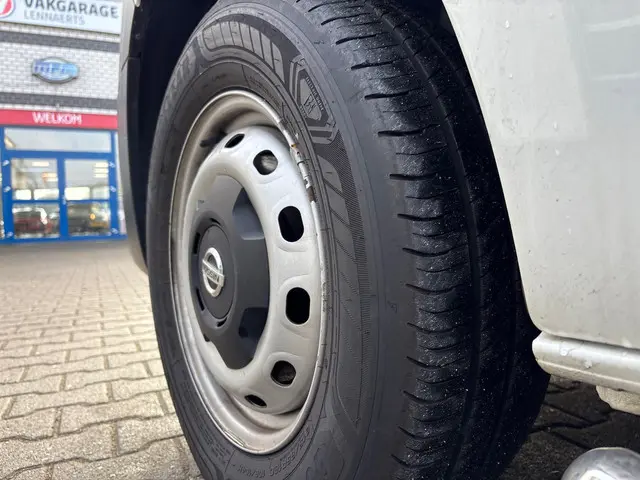 Nissan NV300 2.0 dCi 145 L2H1 AUTOMAAT 2021 Diesel 13