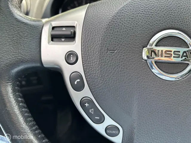 Nissan QASHQAI 1.6 Connect Edition 2013 Benzine 28