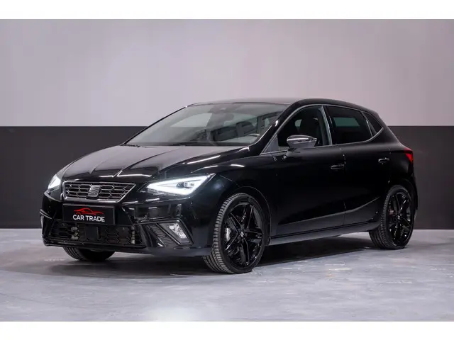 SEAT Ibiza Hatchback FR 1.5 Zwart Pano 2025 Benzine 2