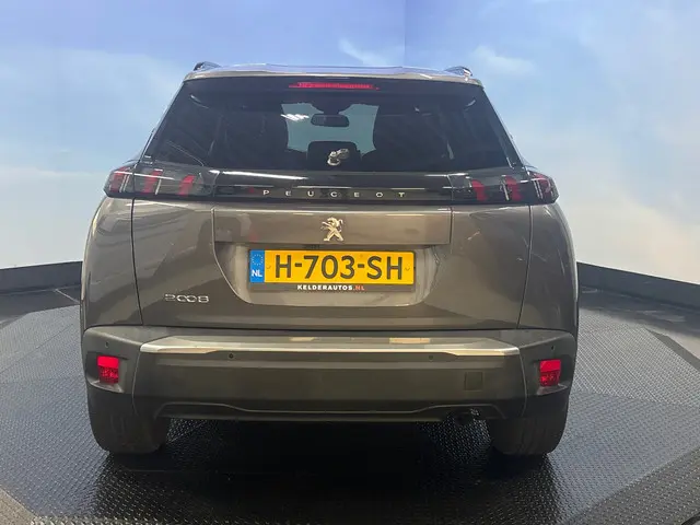 Peugeot 2008 1.2 PureTech Blue Lease Allure 2020 Benzine 2
