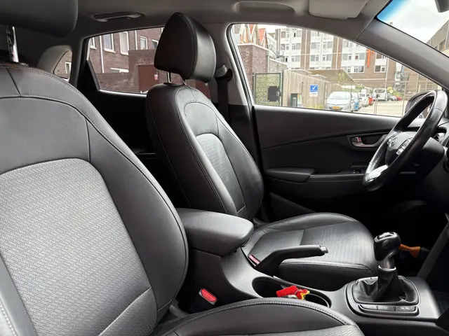 Hyundai Kona 1.0T Premium- NL AUTO. 2018 Benzine 8