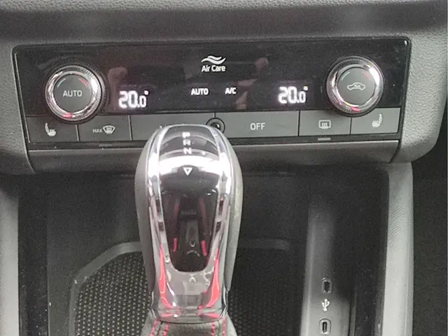 Škoda Kamiq 1.0 TSI DSG Monte Carlo 2022 Benzine 20