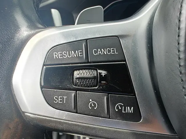 BMW 3 Serie 330e High Executive 2020 Hybride Benzine 6