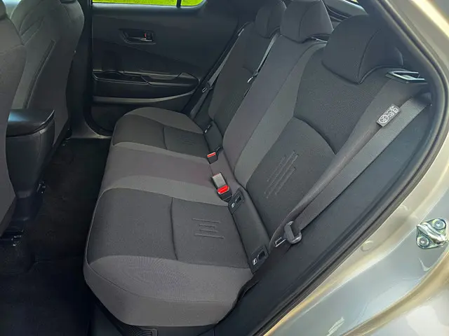 Toyota C-HR 1.8 Hybrid 140 Dynamic 2025 Hybride Benzine 30