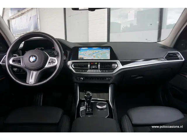 BMW 3 Serie Touring 320i 2020 Benzine 9