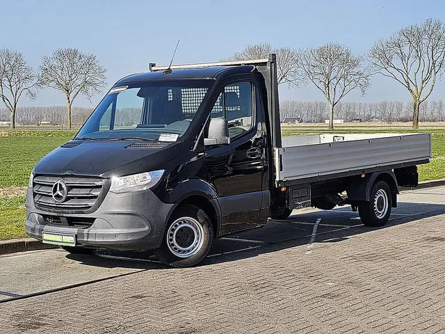 Mercedes-Benz Sprinter 2