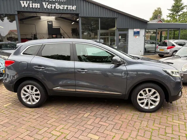 Renault Kadjar 1.2 TCe Zen Navigatie 2016 Benzine 2