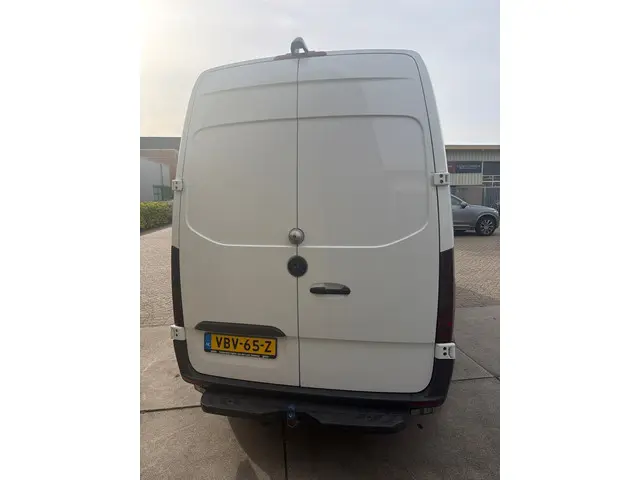 Mercedes-Benz Sprinter 311 2.2 CDI L2H2 2019 Diesel 4