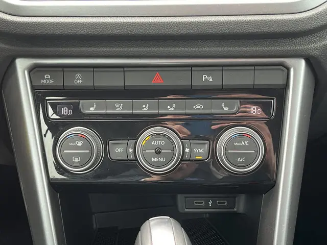 Volkswagen T-Roc Cabrio 1.5 TSI Style 2021 Benzine 17