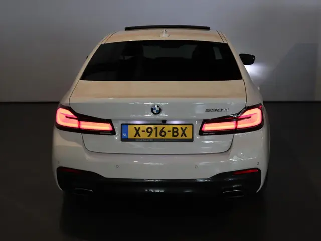 BMW 5 Serie 530d M-Sport 2023 Diesel 46