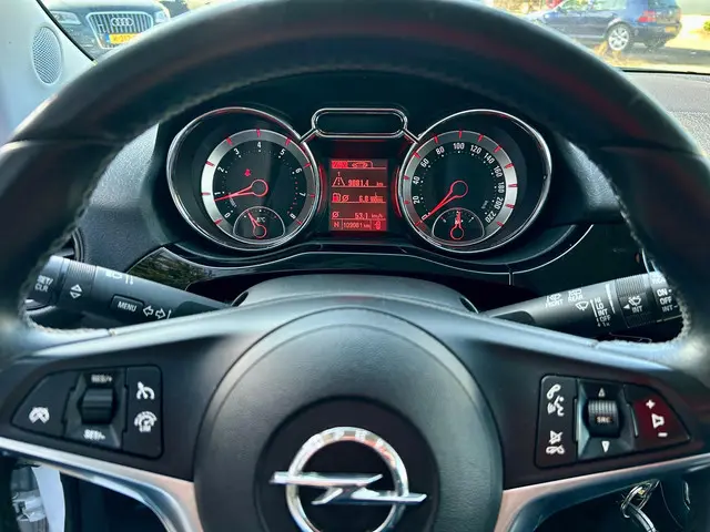 Opel ADAM 1.4 color edition automaat 2015 Benzine 13