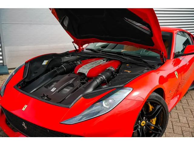 Ferrari 812 Superfast 6.5 V12 HELE 2019 Benzine 49