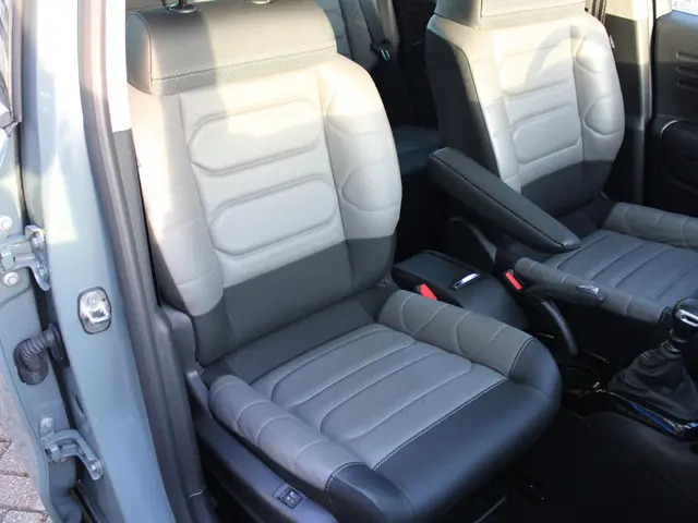 Citroën C3 Aircross 1.2 PT Shine 2021 Benzine 12