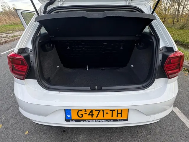 Volkswagen Polo 1.0 MPI Comfortline / AIRCO 2018 Benzine 23