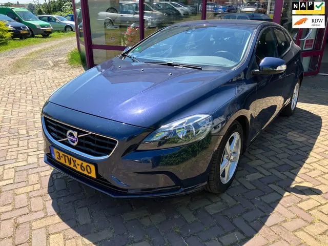 Volvo V40 1.6 T4 90000 km! 2014 Benzine