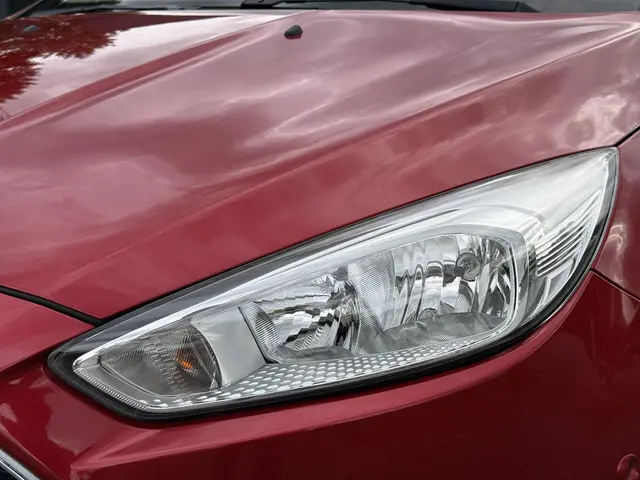 Ford Focus 1.0 Titanium Edition 2015 Benzine 27